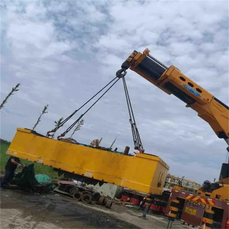 沙湾随车吊吊集装箱怎么吊